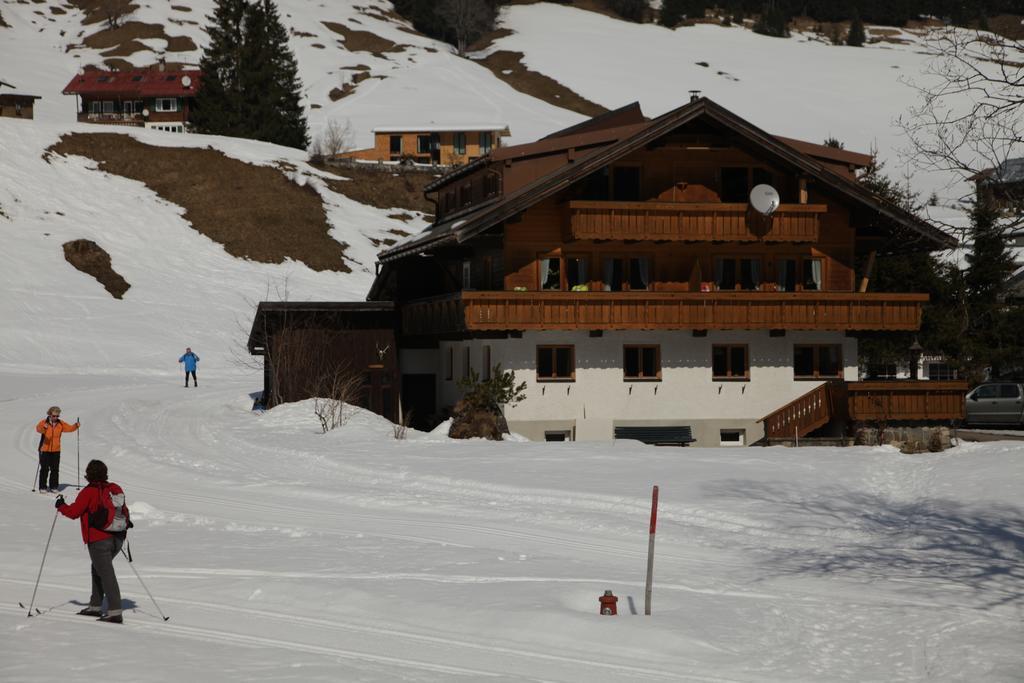 Haus Derra Bed and Breakfast Mittelberg Exterior foto